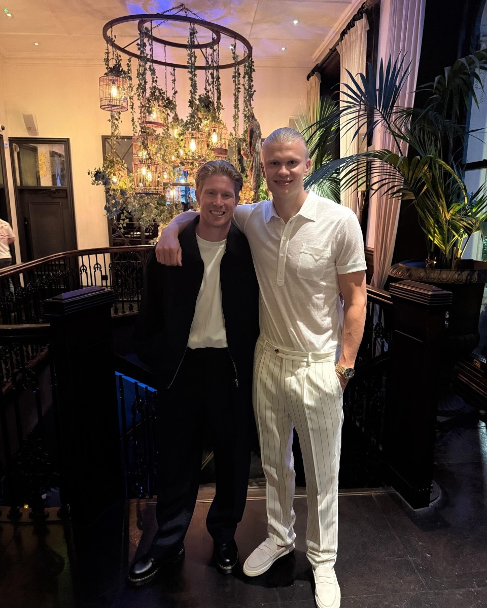 皇马4-1逆转！超马竞2分登顶西甲 姆巴佩双响创纪录 罗德里戈传射