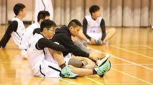 111年耻辱！曼联足总杯一轮游，18岁新星染红，未来只剩一地鸡毛？